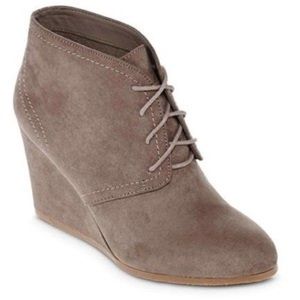 Arizona suede booties